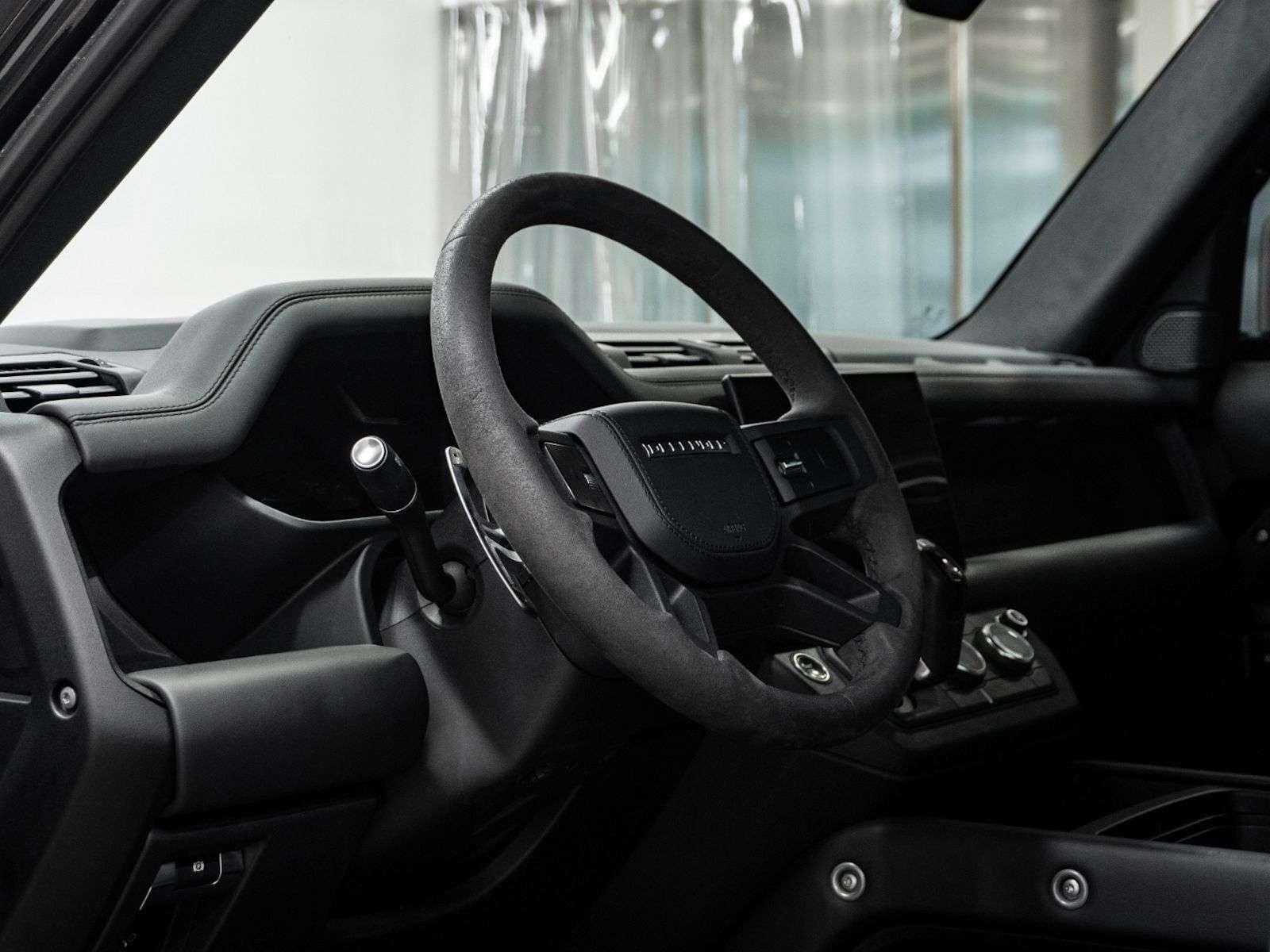 2023 Land Rover Defender P525 V8 | FULL MATTE WRAP thumb 30