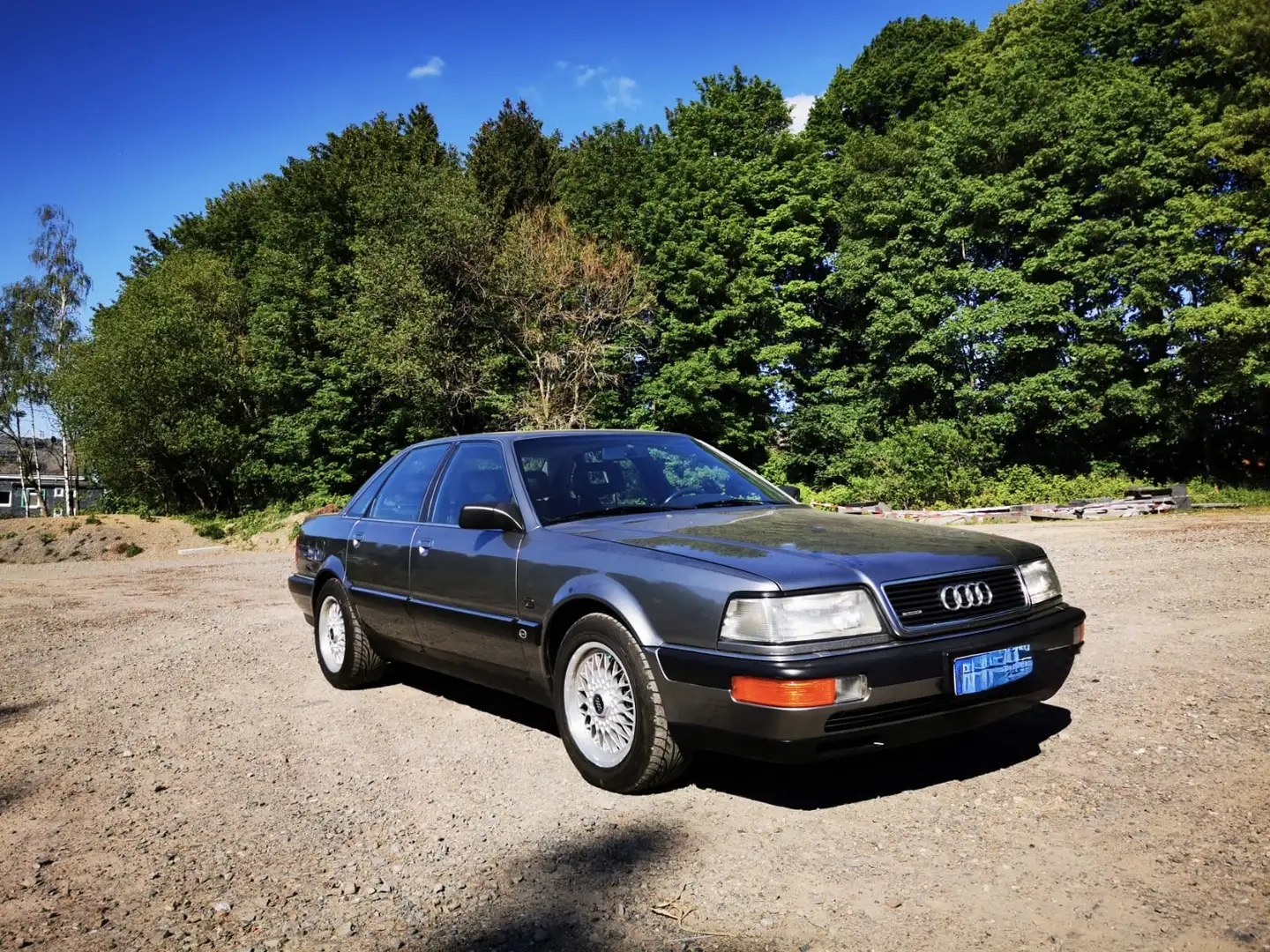 Audi V8 V8 exklusiv Grau - 1