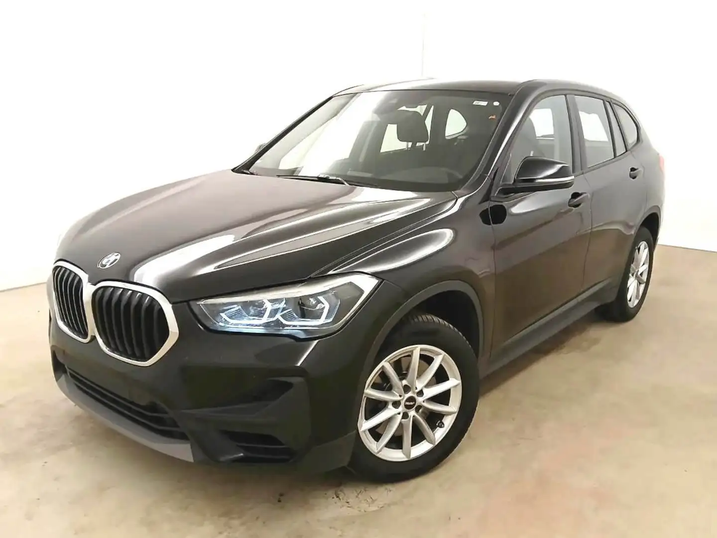 BMW X1 xDrive 25 i Advantage Autom. Adapt.LED DAB Schwarz - 1