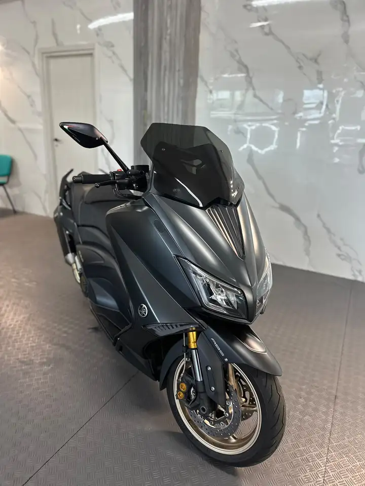 Yamaha Tmax 530