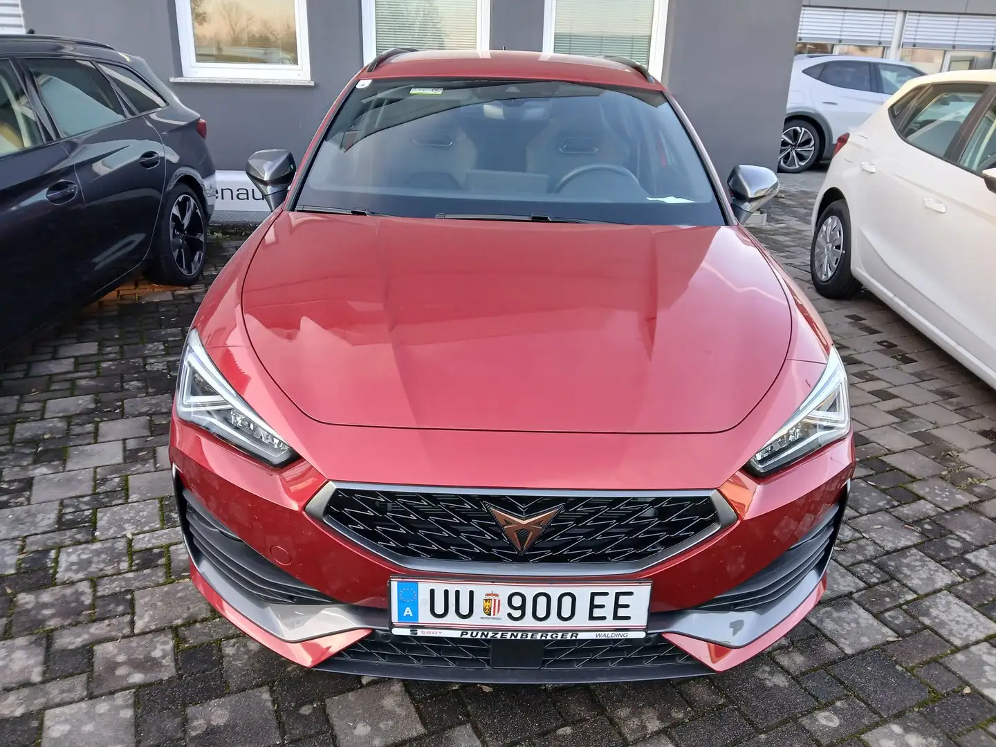 CUPRA Leon VZ eHYBRID DSG 180/245 Rood - 2