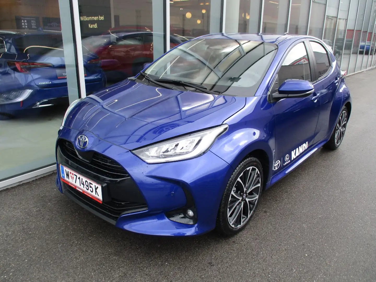 Toyota Yaris 1.5 VVT-i Hybrid Teamplayer ACC+SHZ+Kam. Blau - 2