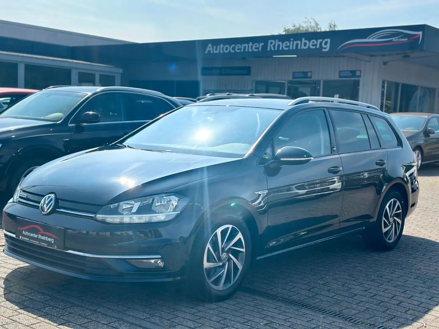 Volkswagen Golf VII Variant Sound BlueMotion TGI CNG 1.Hnd Schwarz - 1