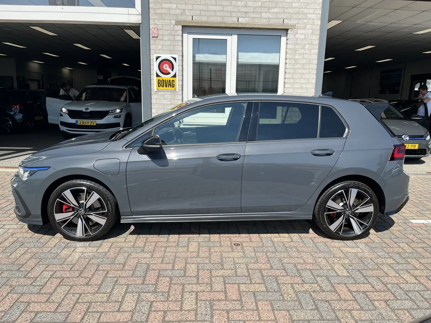Volkswagen Golf GTE 1.4 eHybrid / AUTOMAAT/ 245 PK/ 18" LMV/ APP-CONNE Gris - 2
