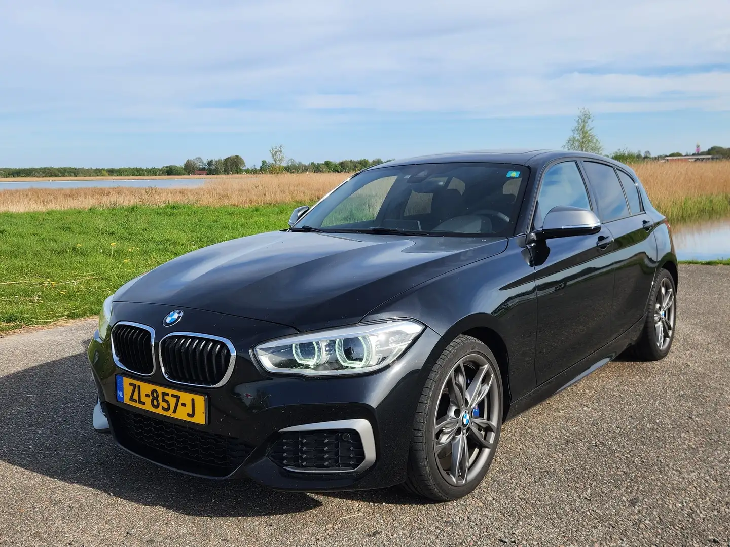 BMW 135 M135i Noir - 1