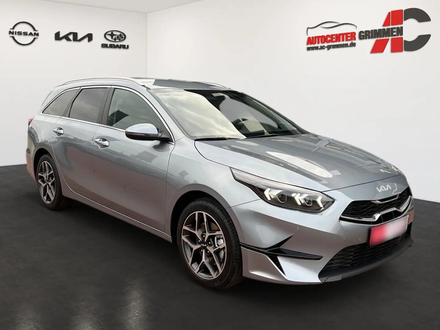 Kia Ceed SW / cee'd SW CEED SW 1.5T 140 ULTIMATE STYLE Silber - 2