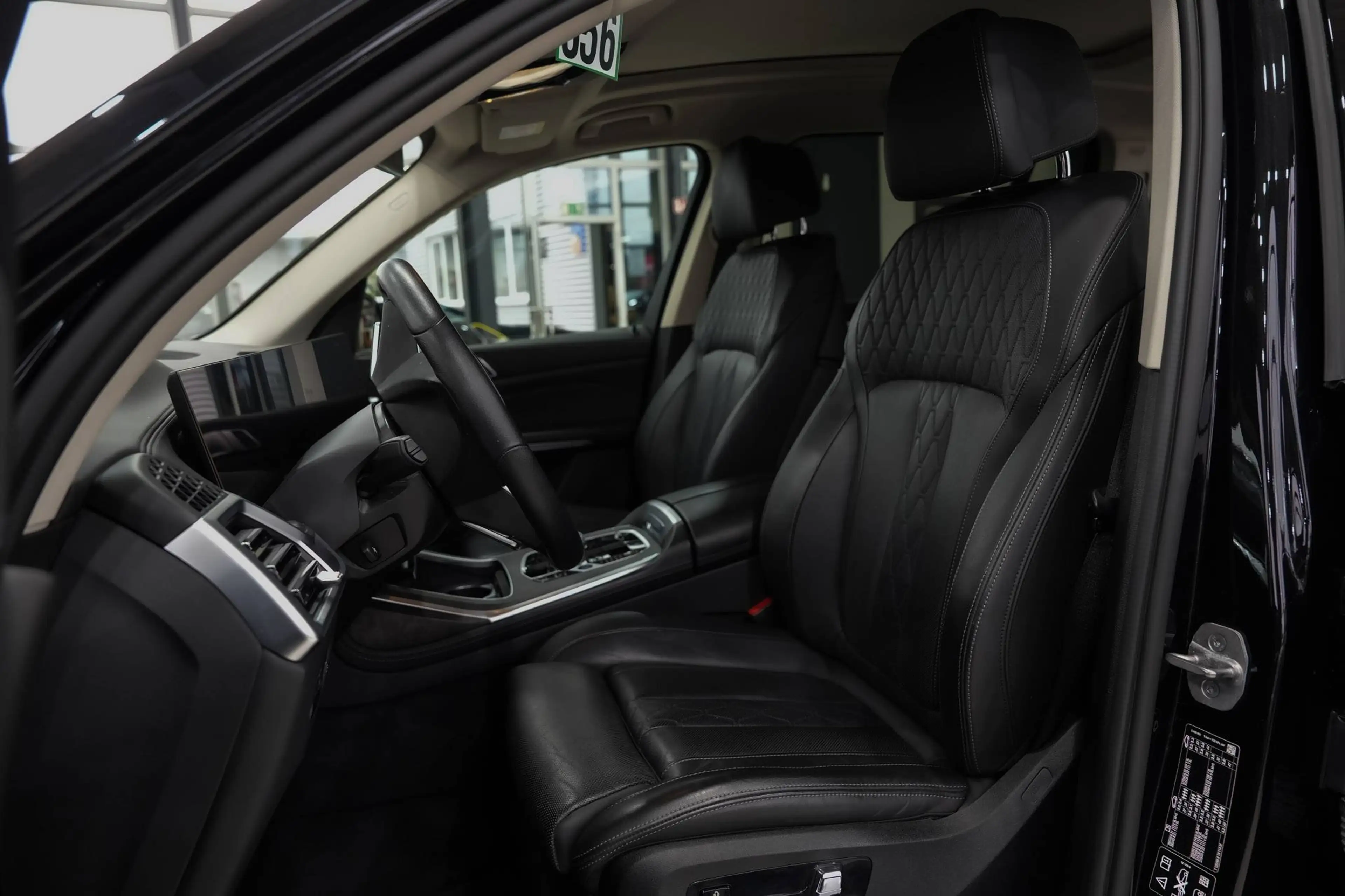 BMW X7 xDrive 40 d*7-SITZER*INDIVIDUAL*HIFI*HUP*360° — photo 13