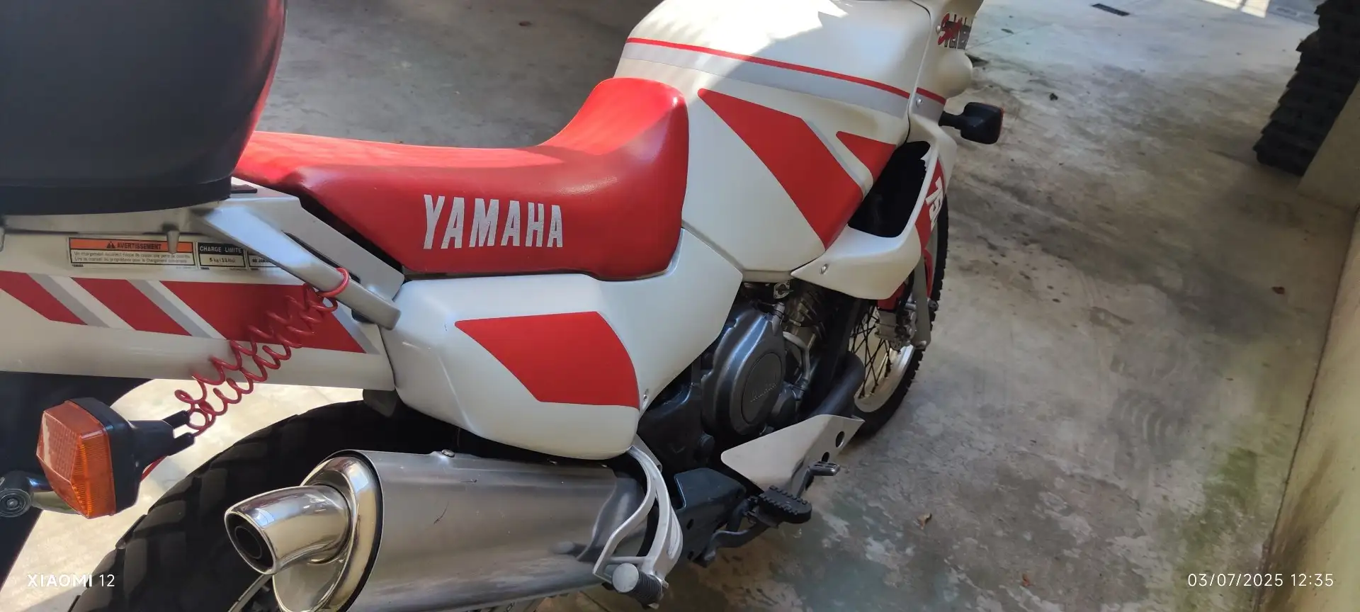 Yamaha XTZ 750 Wit - 2