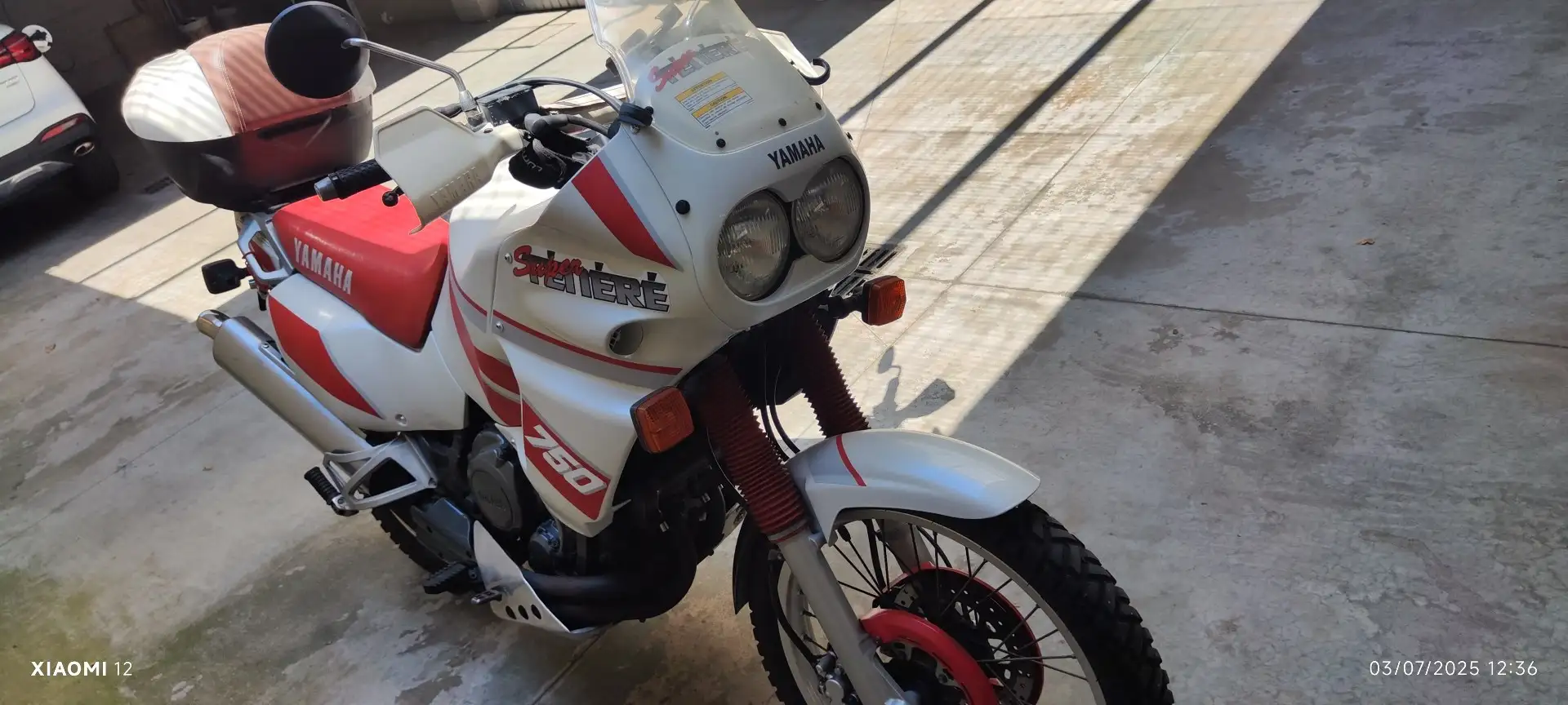 Yamaha XTZ 750 Wit - 1