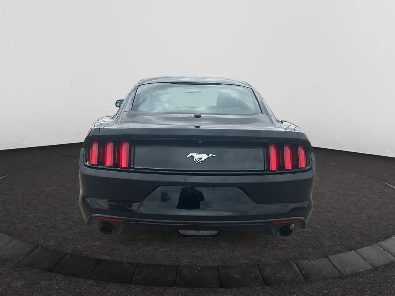 Ford Mustang снимка Ford Mustang