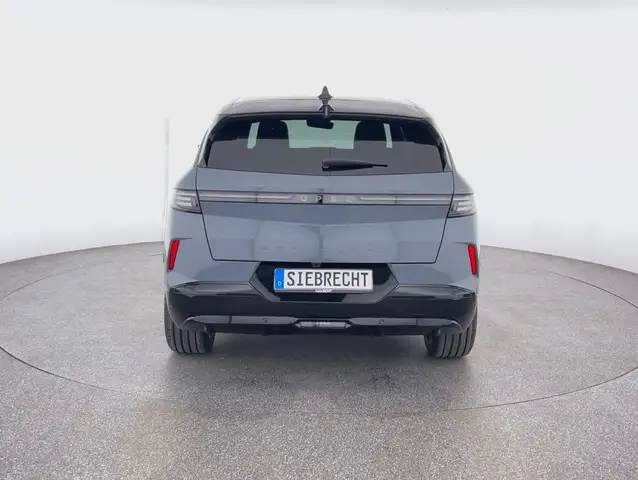 Opel Grandland view 4
