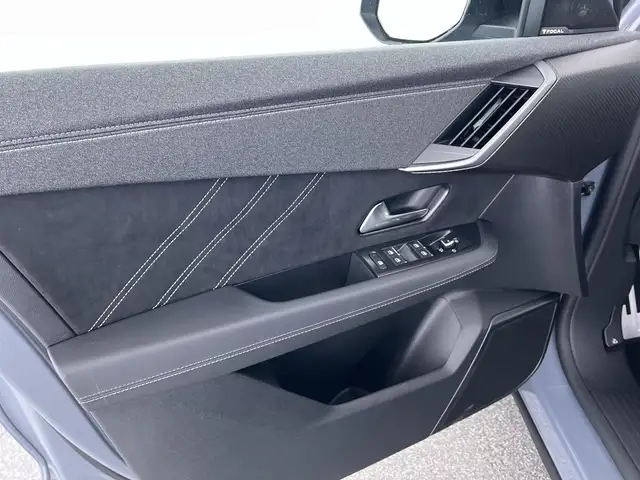 Opel Grandland view 11