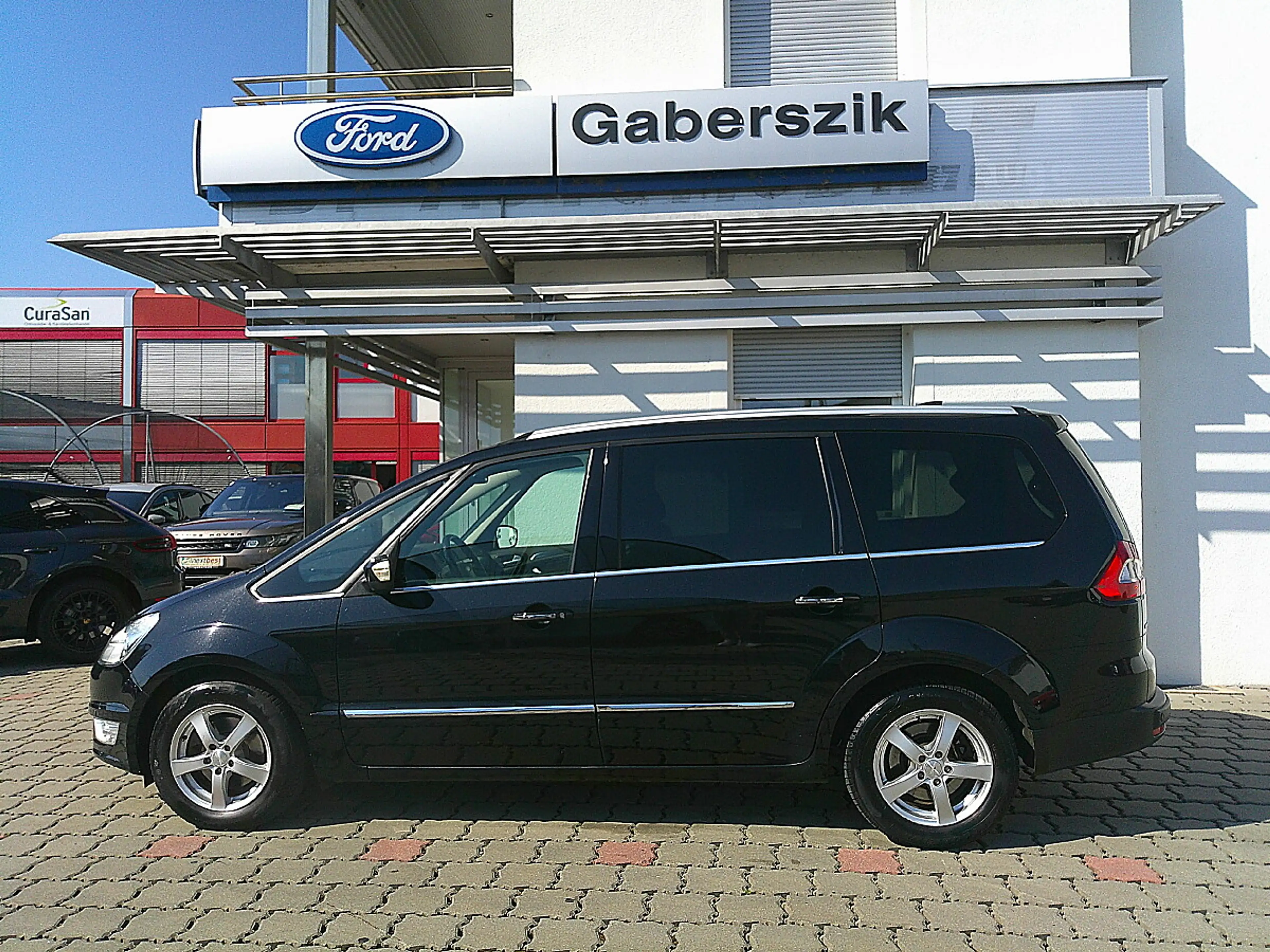 Ford Galaxy Titanium 2,0 TDCi DPF Aut. — photo 2