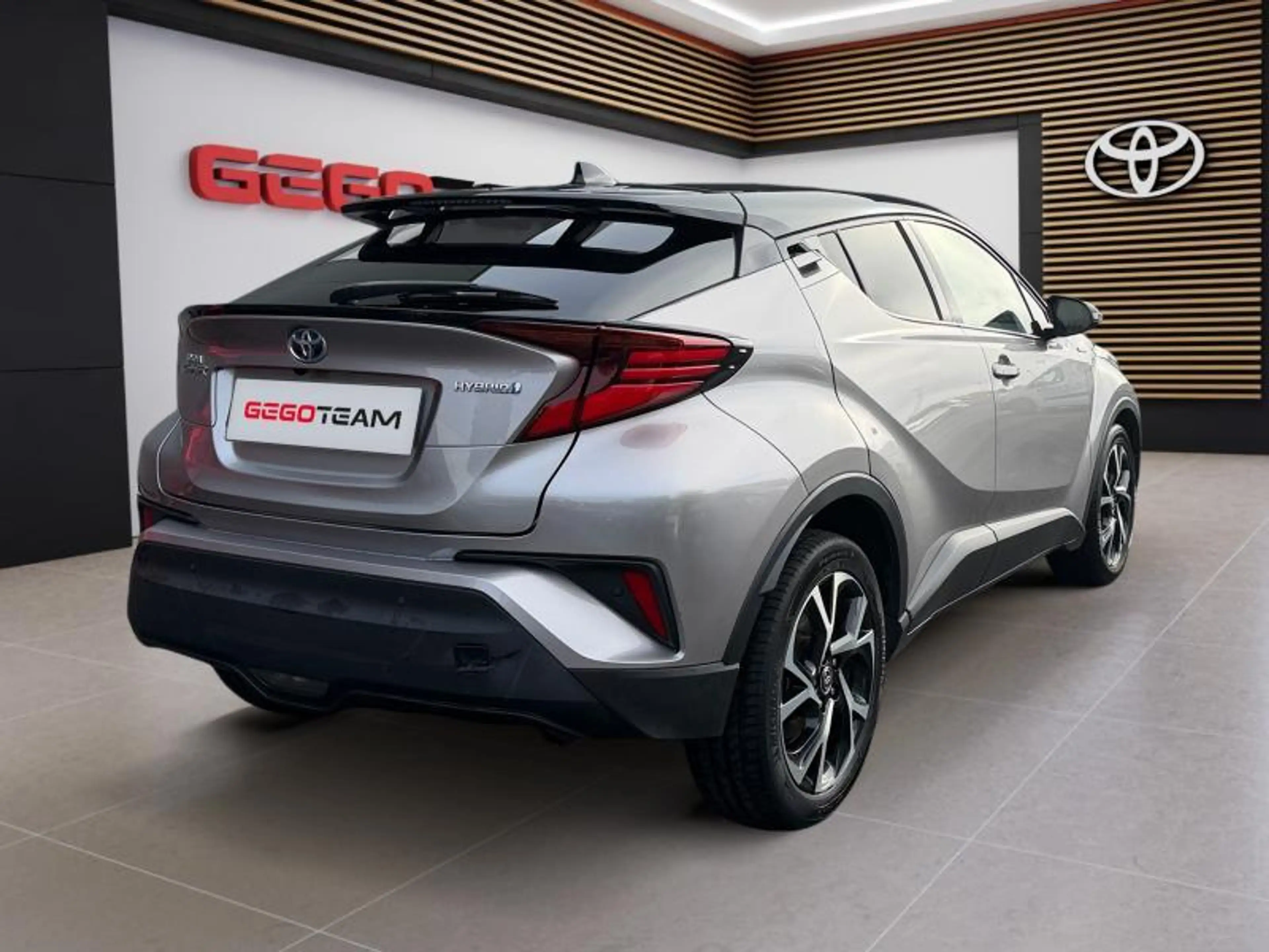 Toyota C-HR C-LUB BI-TONE — photo 6