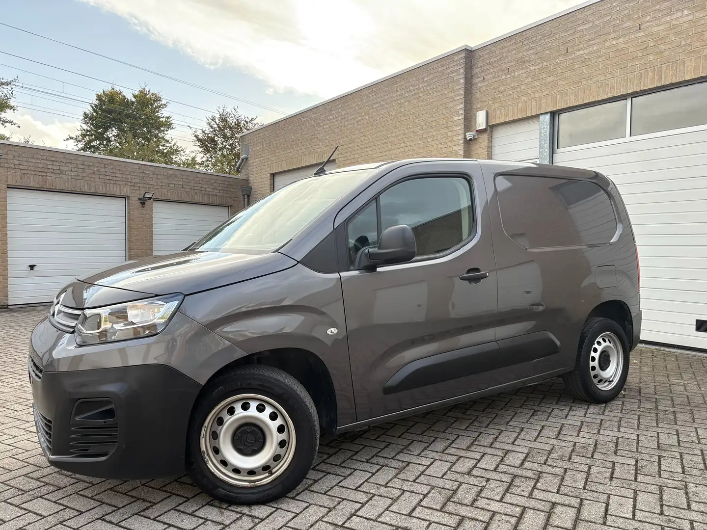 Citroen Berlingo Berlingo / Benzine / 80 Dkm / 12 Maanden Garantie/ Gris - 2