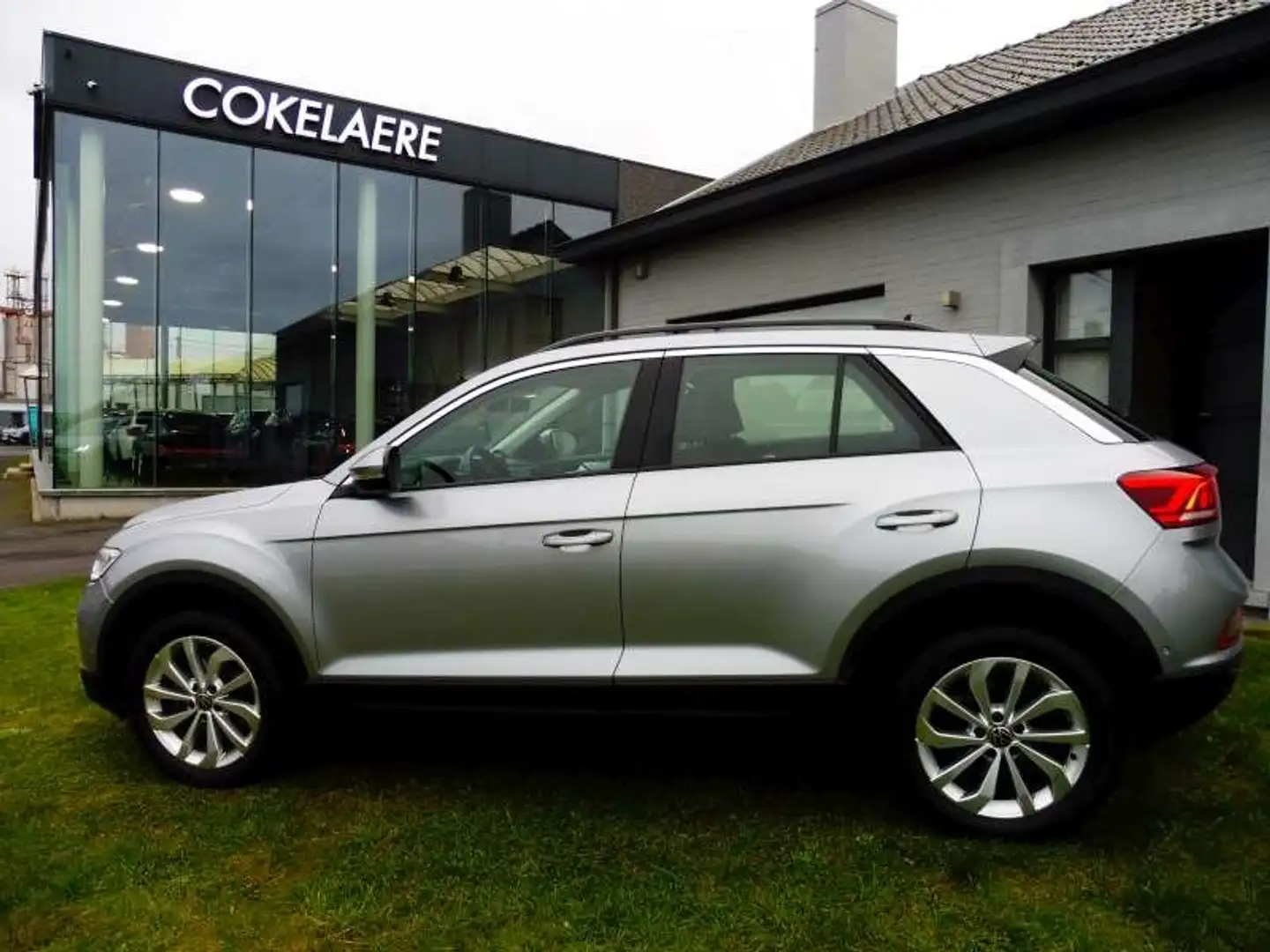 Volkswagen T-Roc 1.5 TSI DSG Climatronic/LED/CarPlay/ParkAssist/17" Argento - 2