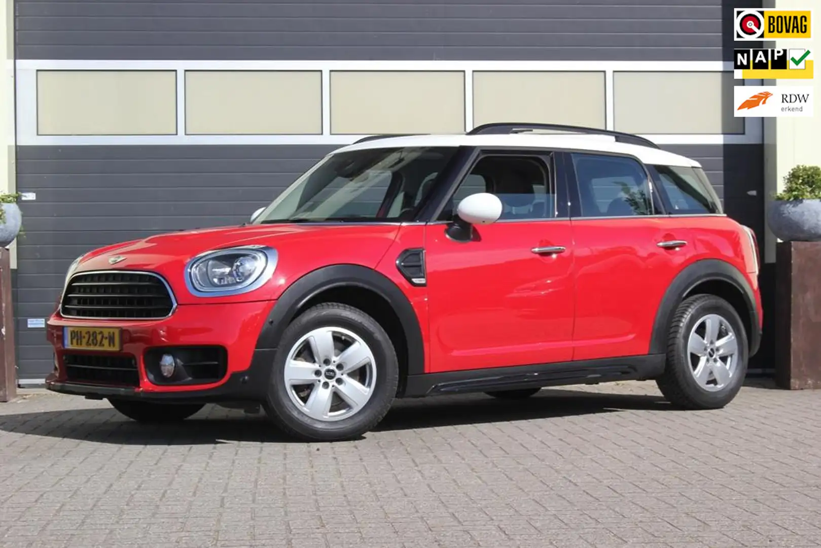MINI Cooper Countryman Mini 1.5 Chili | Panoramadak | H/K | Rood - 1