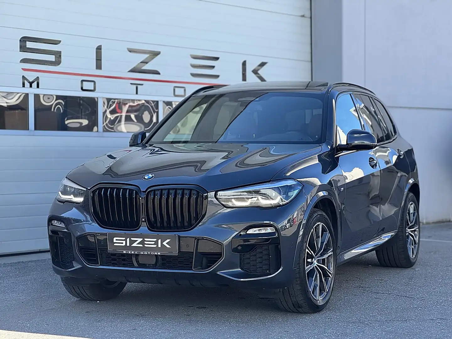 BMW X5 xDrive30d Aut.|M-PAKET|AHK|PANO|H&K|360* Grau - 1