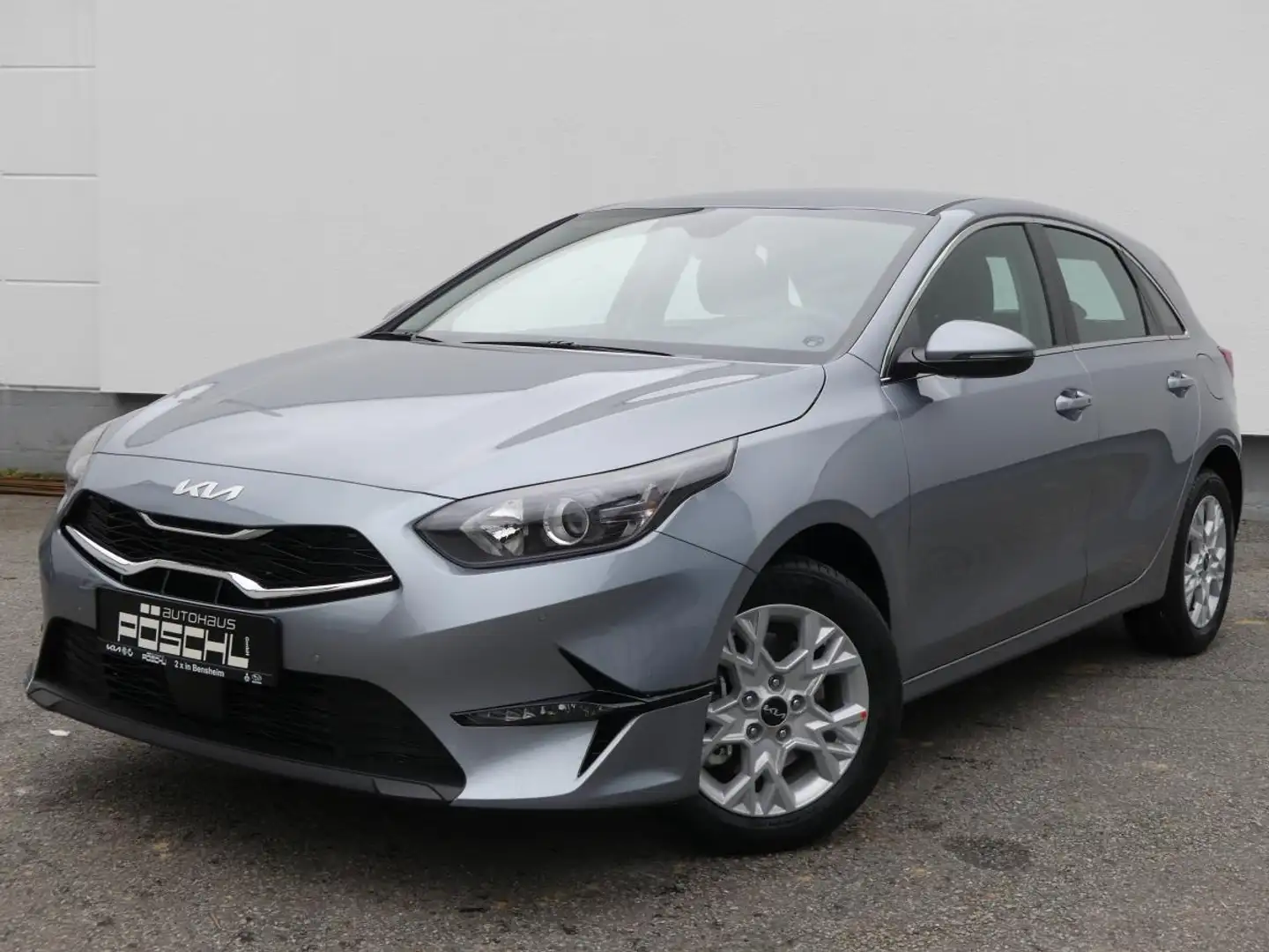 Kia Ceed / cee'd 1.5T Ultimate - Automatik** / ❗SONDERLEASING / ‼️P Silber - 2