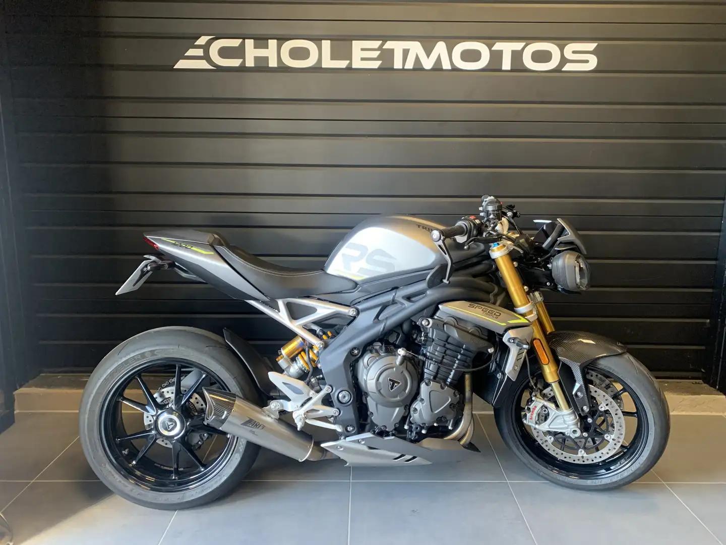 Triumph Speed Triple 1200 RS Gris - 1