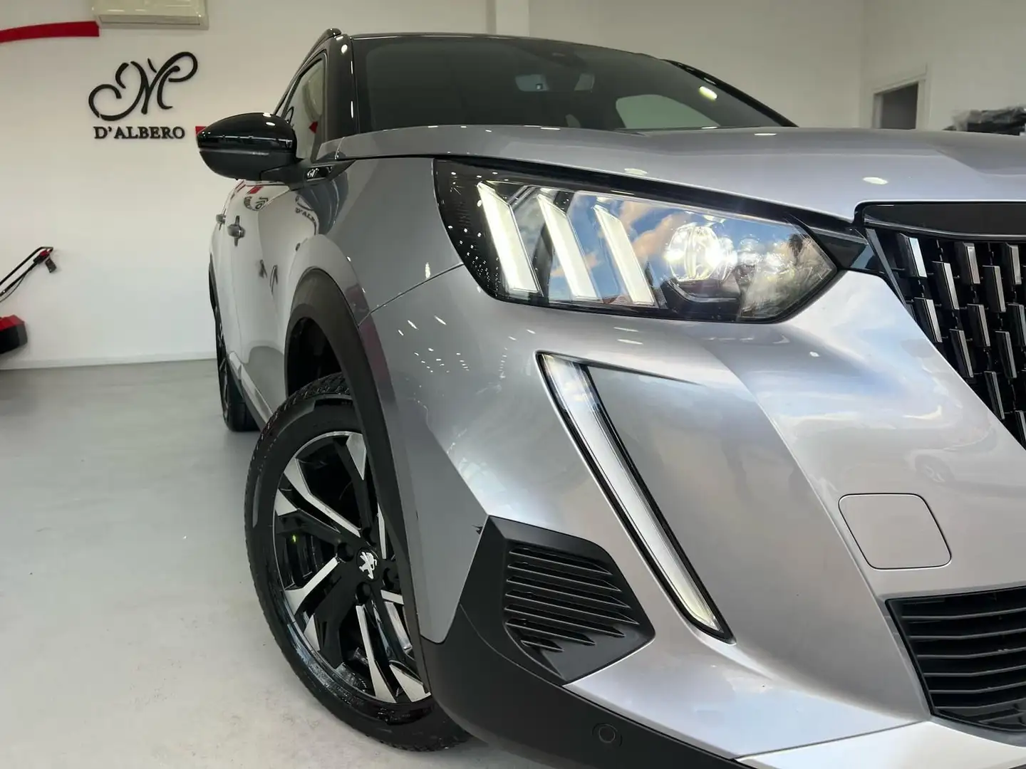 Peugeot 2008 BlueHDi 130 S&S EAT8 GT Grigio - 2