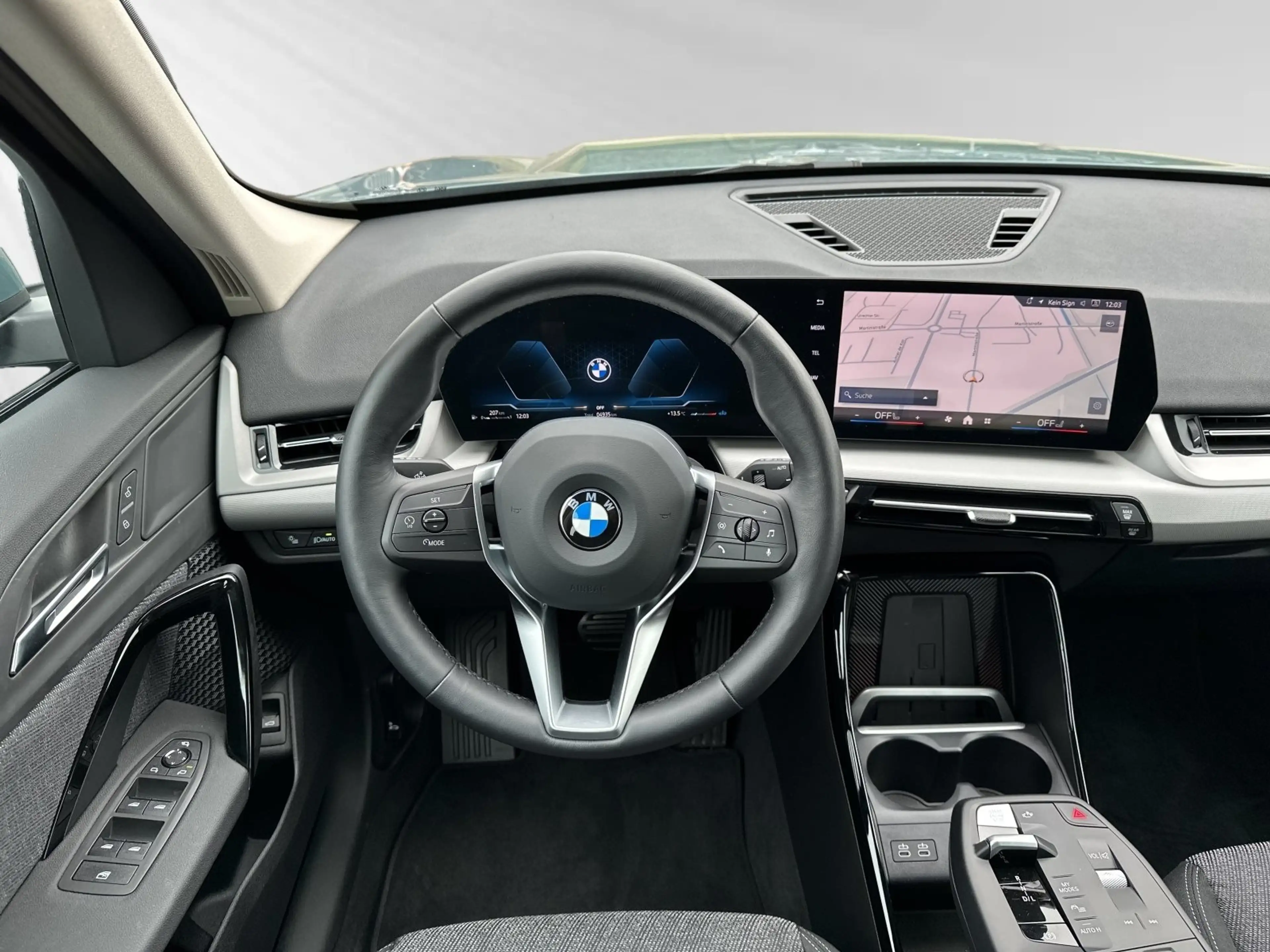 BMW X1 sDrive20d AHK|17"LM|ParkingAssistant — photo 11