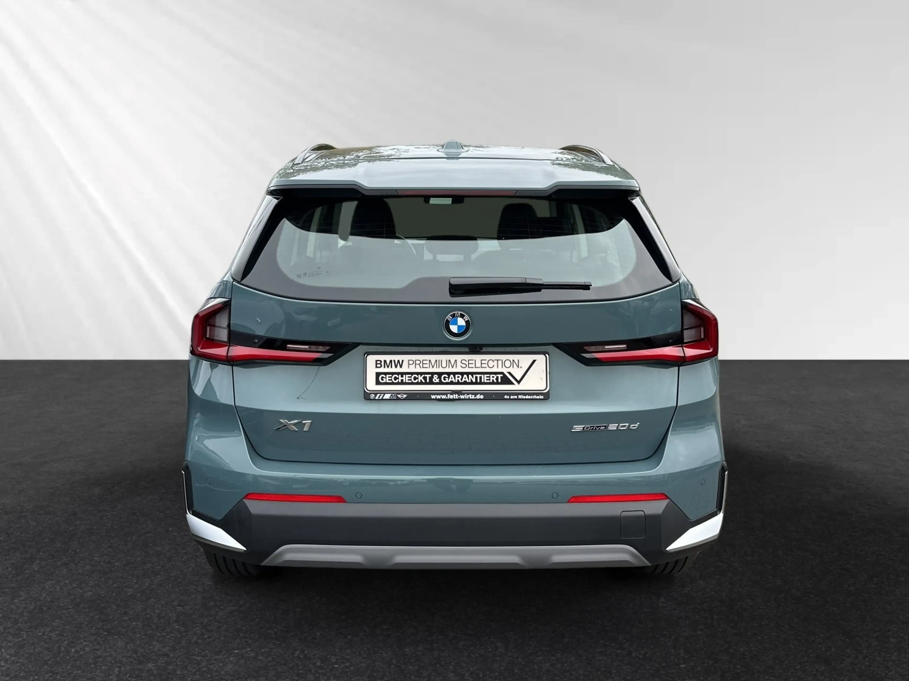 BMW X1 sDrive20d AHK|17"LM|ParkingAssistant — photo 7