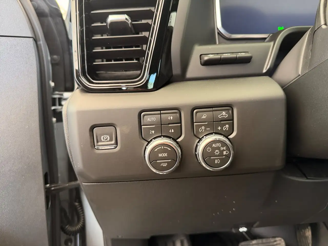 GMC Sierra 1500 photo GMC Sierra 1500