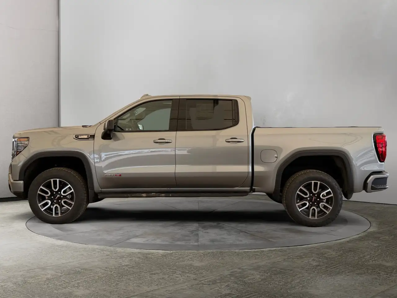 GMC Sierra 1500 photo GMC Sierra 1500