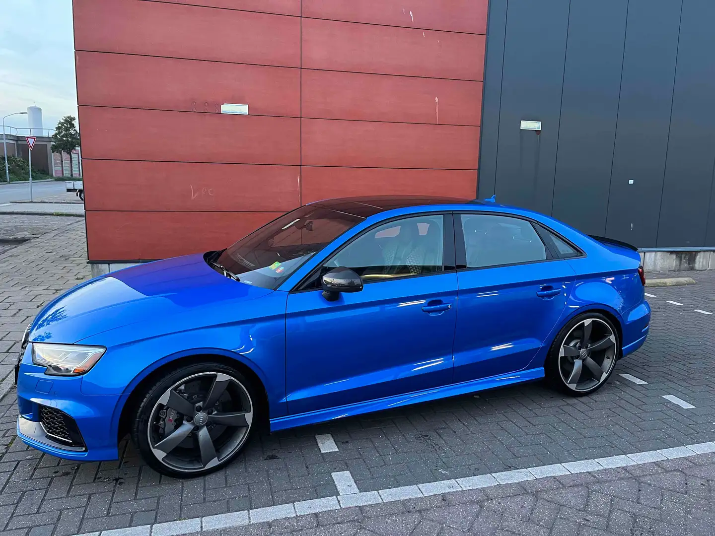 Audi RS3 2.5 TFSI  quattro Blauw - 1