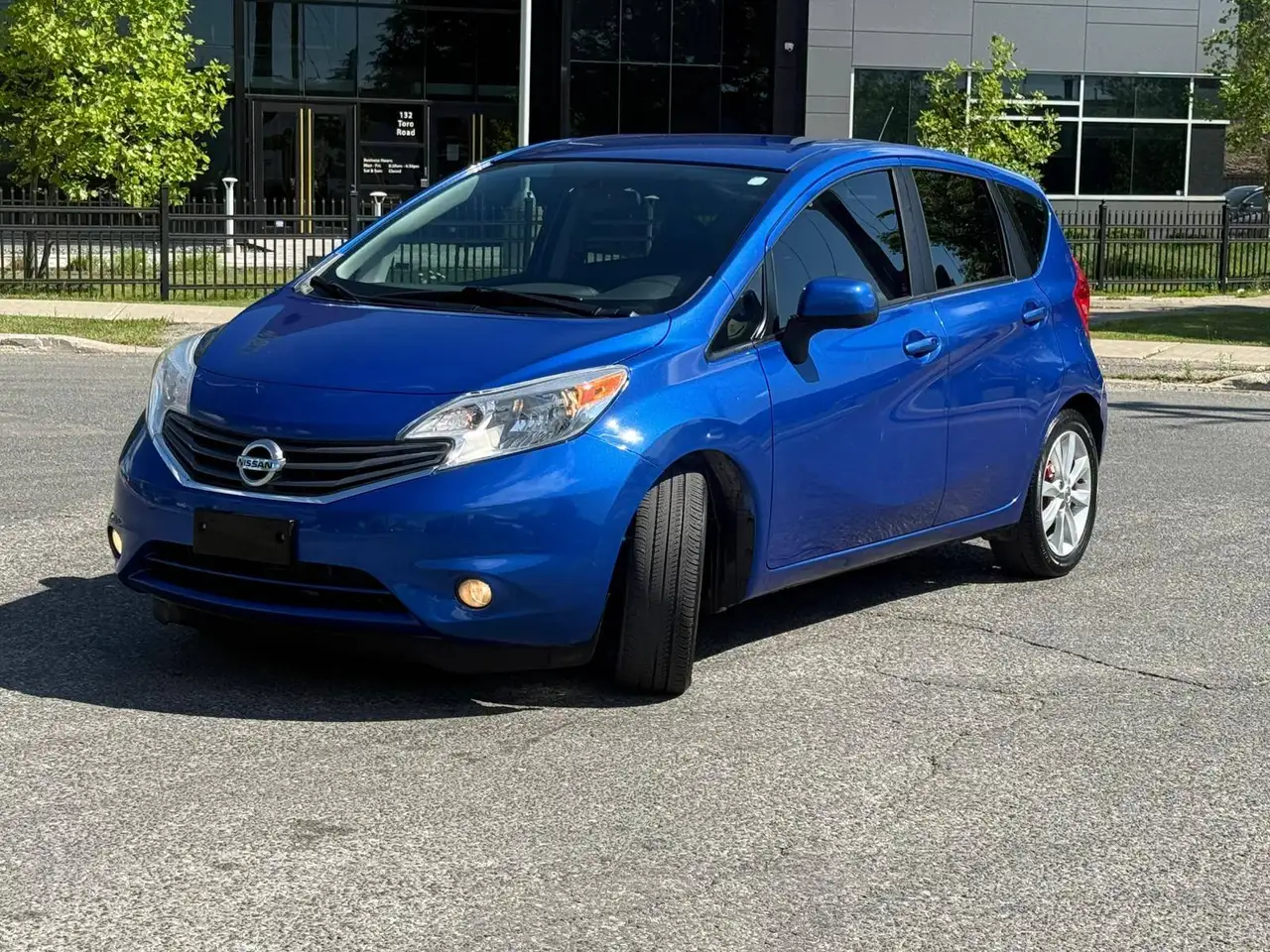 Nissan Versa снимка Nissan Versa
