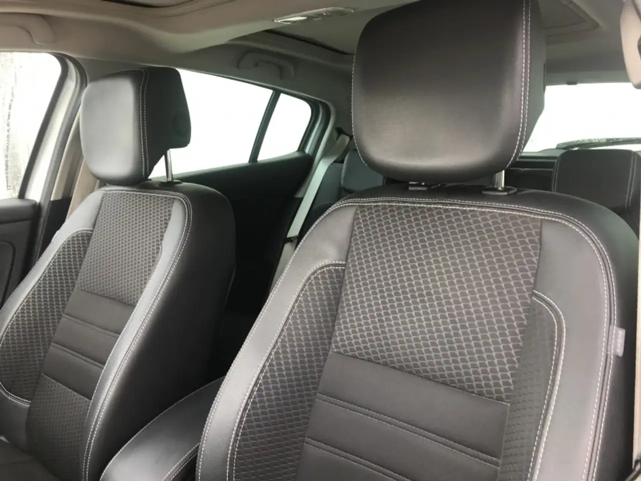 Renault Megane Berline — photo 7