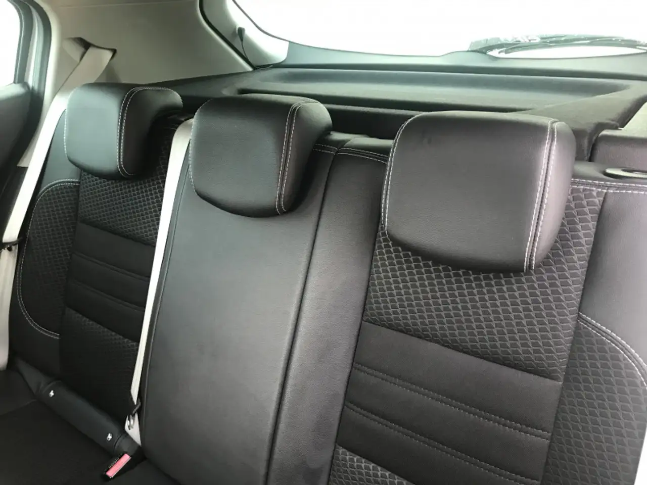 Renault Megane Berline — photo 8