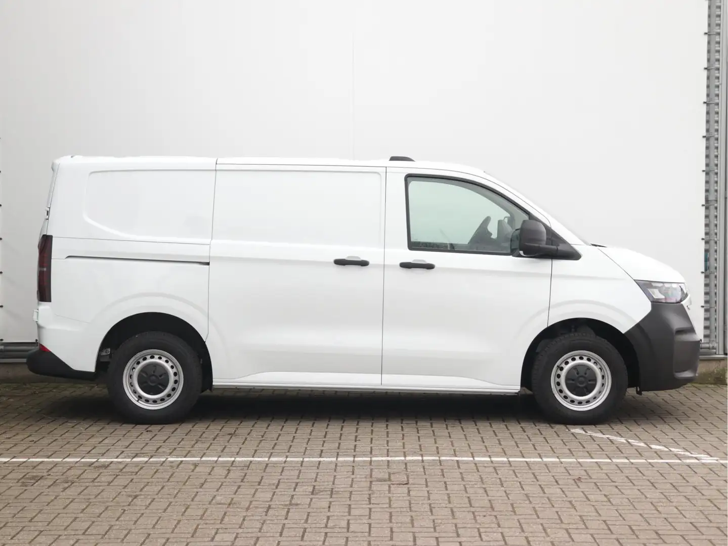 Volkswagen T7 Kastenwagen 2.0 TDI L1H1 28 150pk | BPM-vrij | Achterdeuren | Beyaz - 2