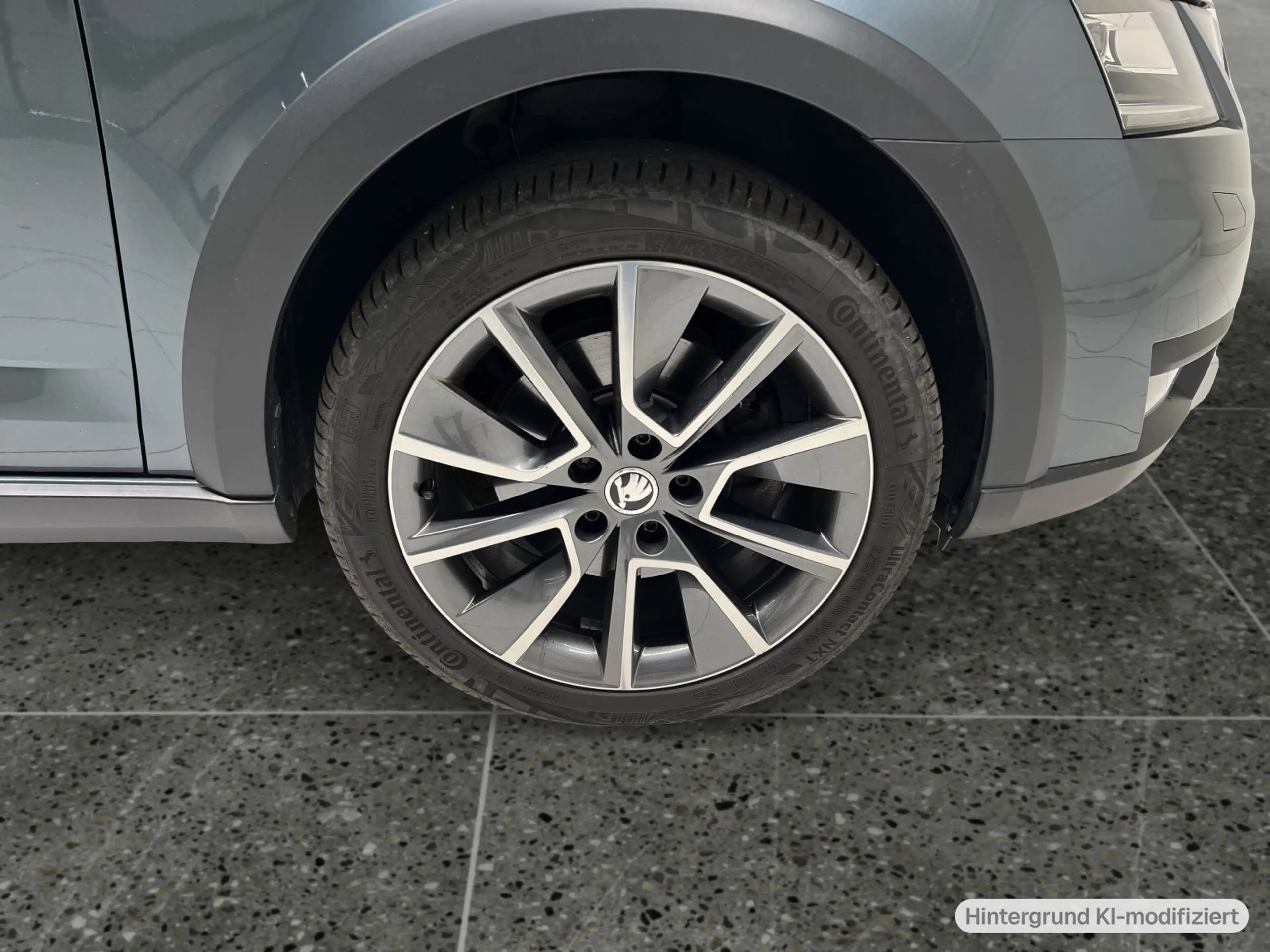 Skoda Octavia Combi 2.0 TDI 4x4 DSG Scout DAB LED RFK — photo 10