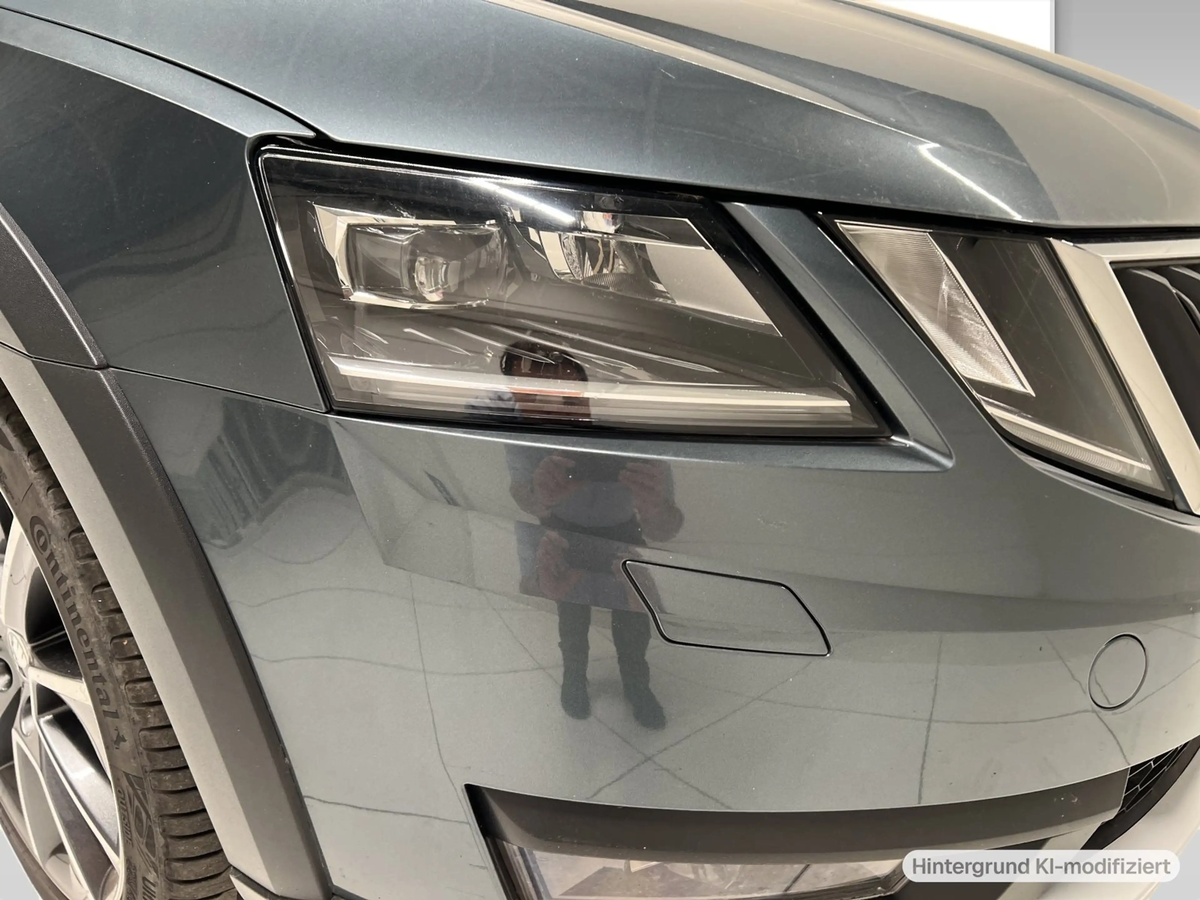 Skoda Octavia Combi 2.0 TDI 4x4 DSG Scout DAB LED RFK — photo 9