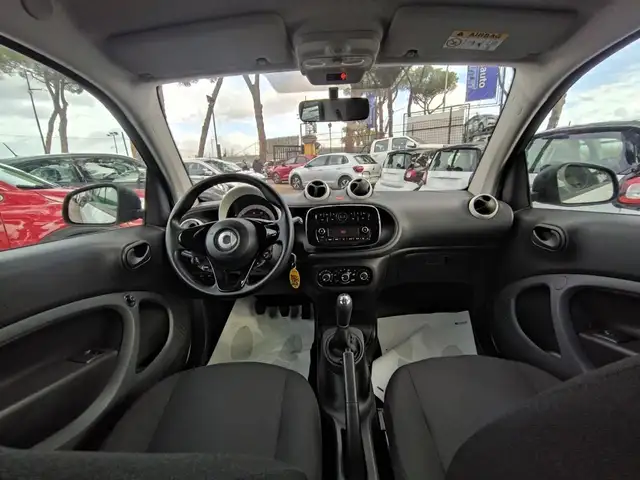 Smart Fortwo view 15