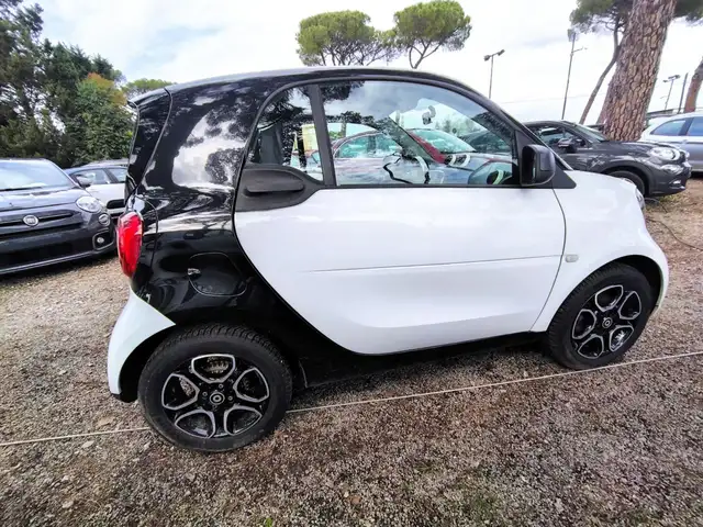 Smart Fortwo view 14