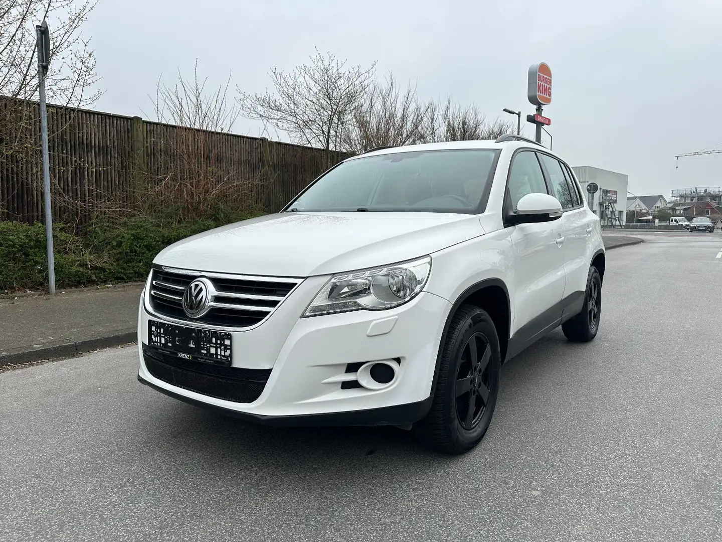 Volkswagen Tiguan Trend & Fun Gepflegt Wit - 2
