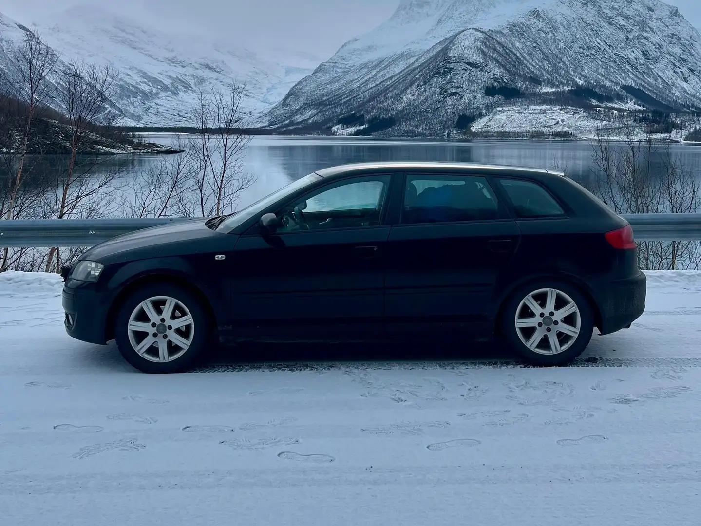 Audi A3 2.0 FSI Ambition Sportsback Nero - 2
