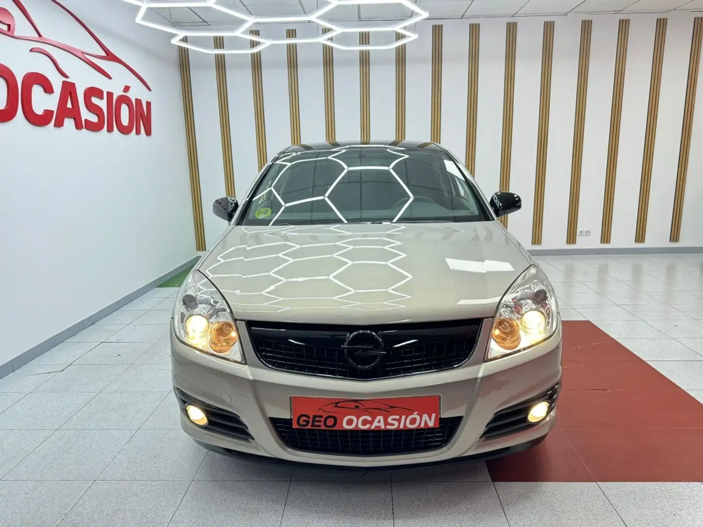 Opel Vectra 1.9CDTI 16v Elegance AS Beige - 2