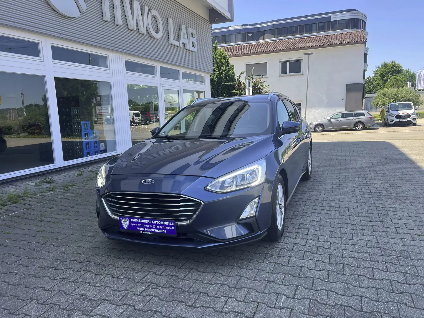 Ford Focus Turnier 2.0 Titanium NAVI+TOTWINKEL+SPURASSIST+1H Bleu - 2
