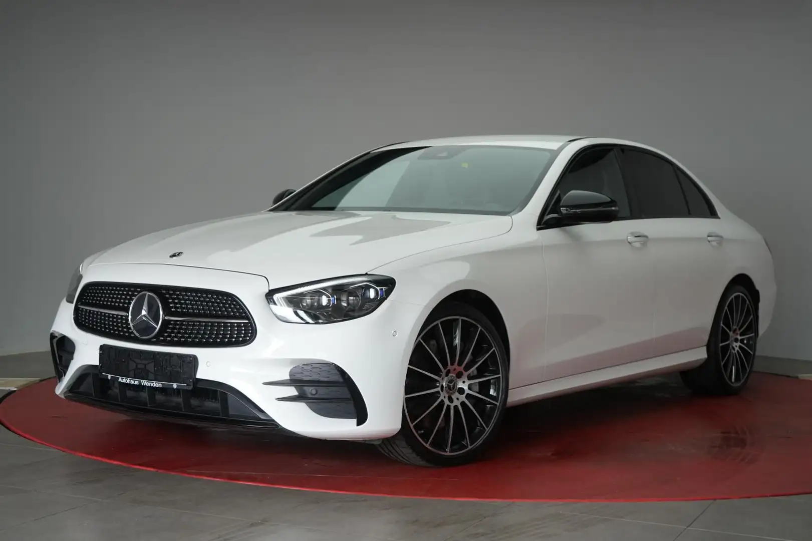 Mercedes-Benz E 400 d 4Matic 9G-Tronic AMG Navi/Leder/Temp/Kam Weiß - 2