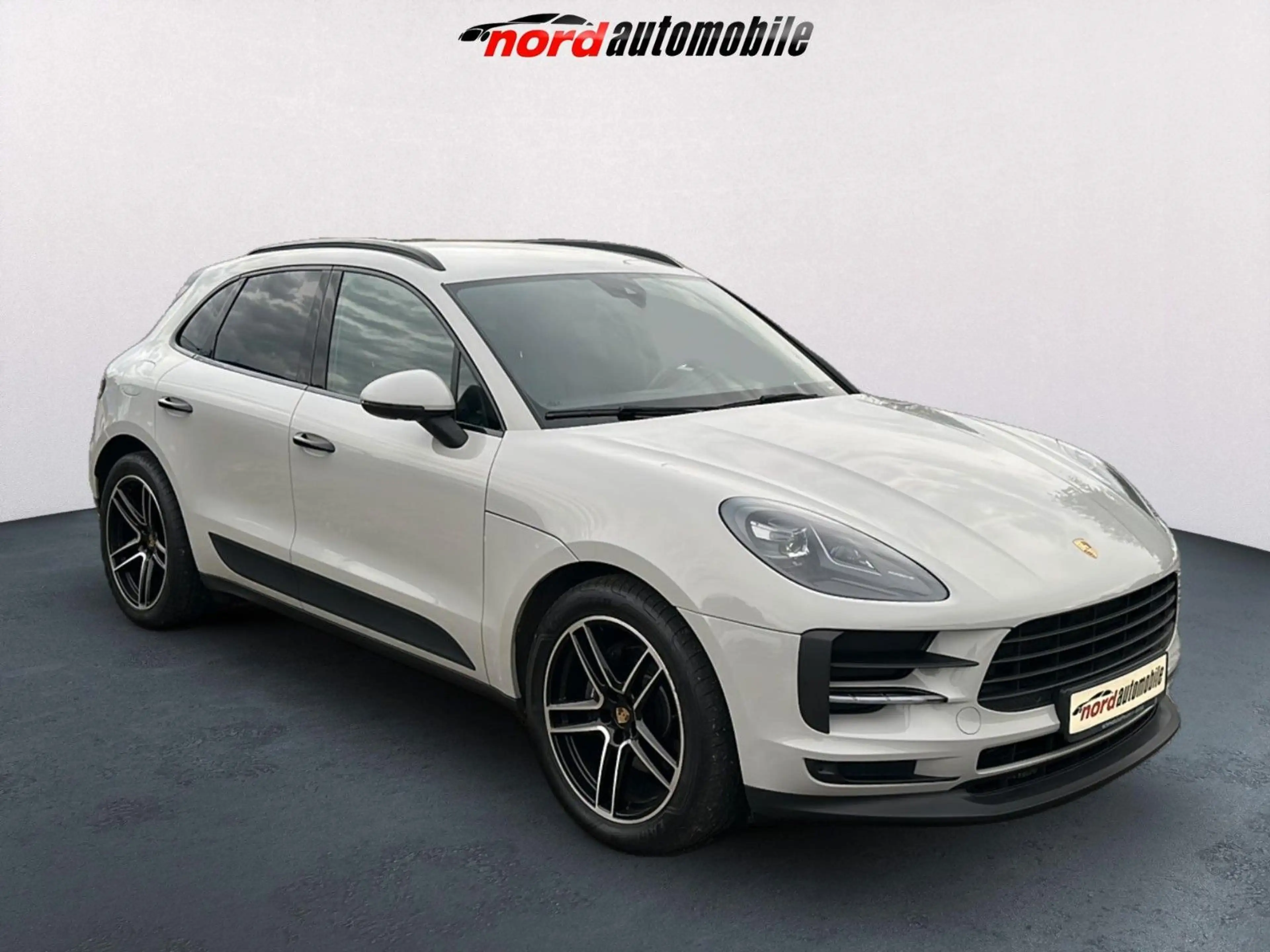 Porsche Macan °Bose°Lift°Keyless°Garantie°Tüv neu° — photo 7