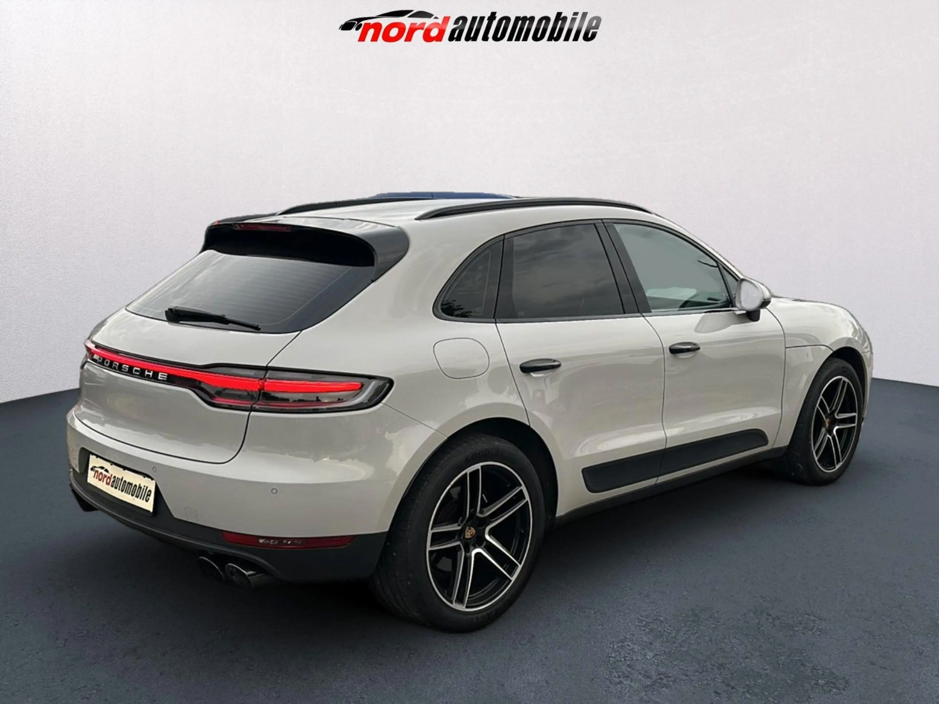 Porsche Macan °Bose°Lift°Keyless°Garantie°Tüv neu° — photo 5