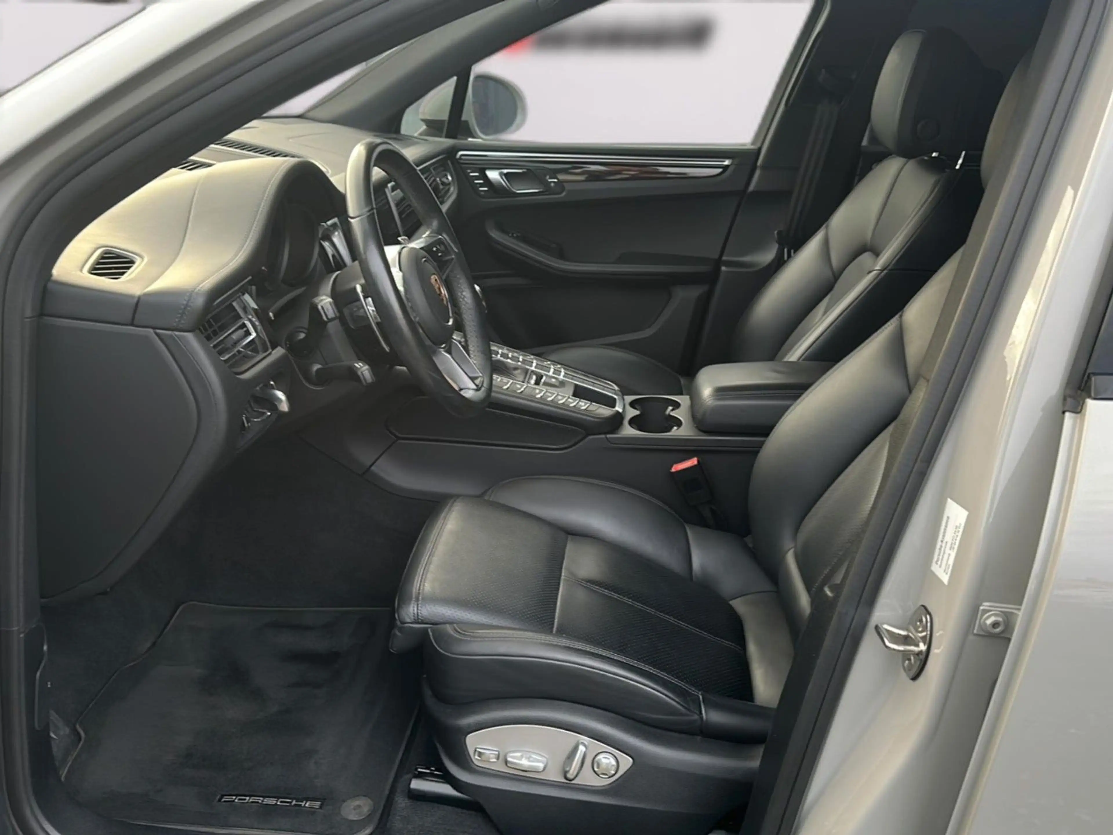 Porsche Macan °Bose°Lift°Keyless°Garantie°Tüv neu° — photo 9