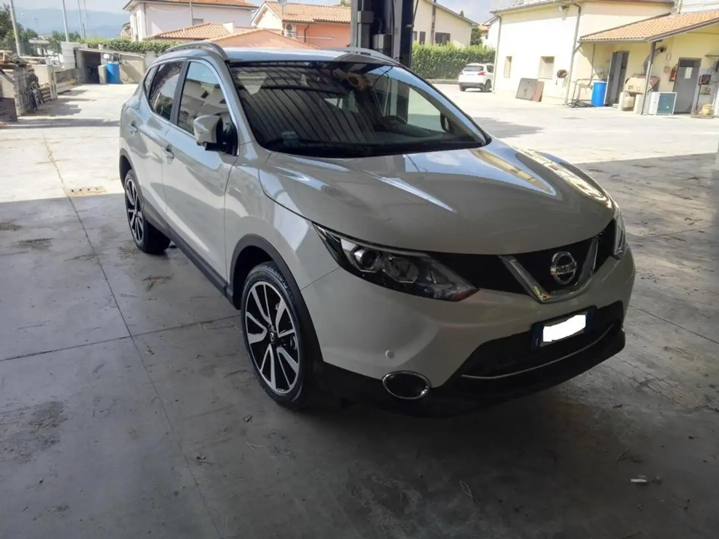 Nissan Qashqai Qashqai II 2014 1.2 dig-t Tekna 115cv xtronic E6 Bianco - 2