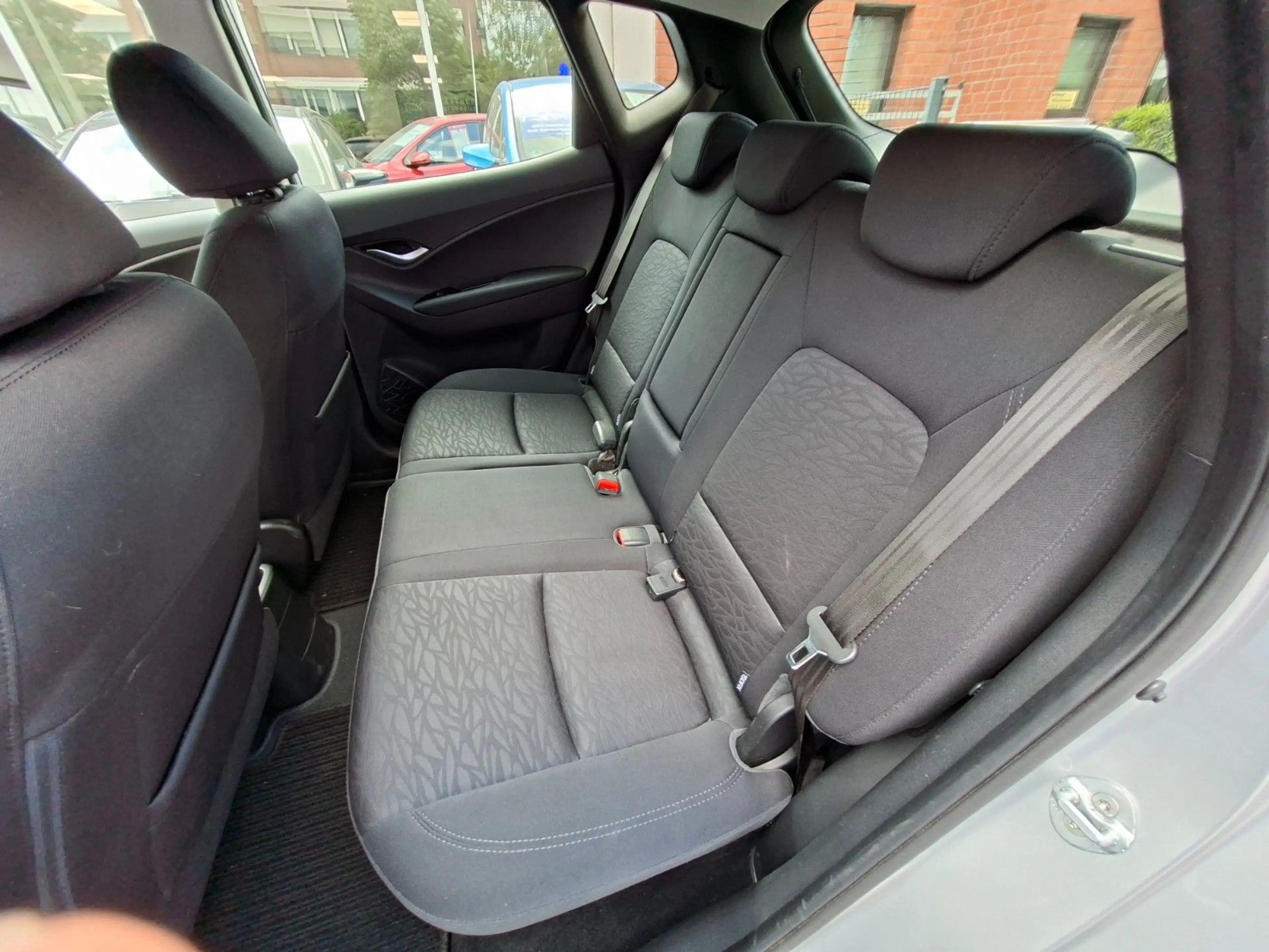 Hyundai iX20 1.6 Automatik Keyless Klimatronic Sitzhzg — photo 10