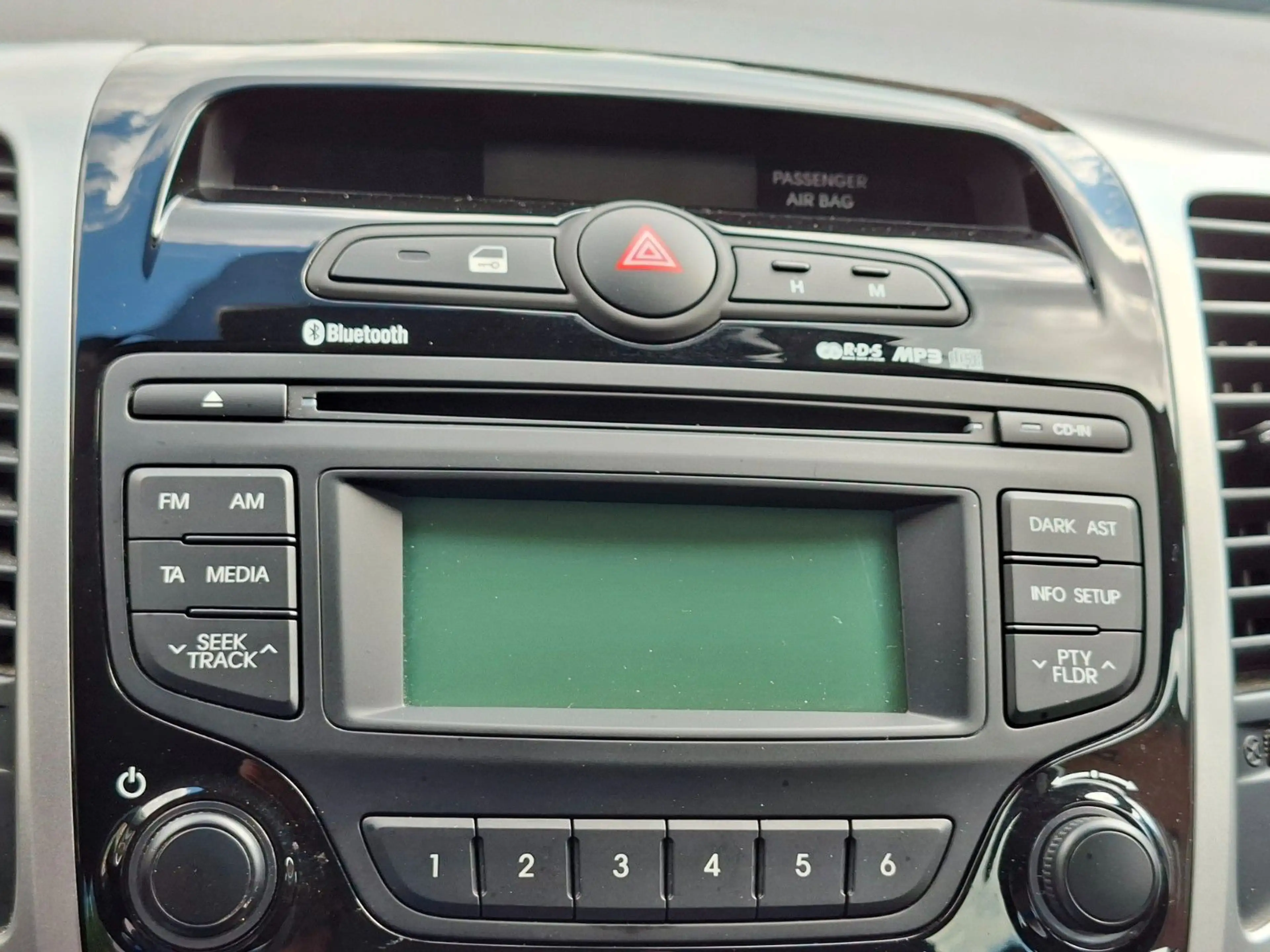 Hyundai iX20 1.6 Automatik Keyless Klimatronic Sitzhzg — photo 15