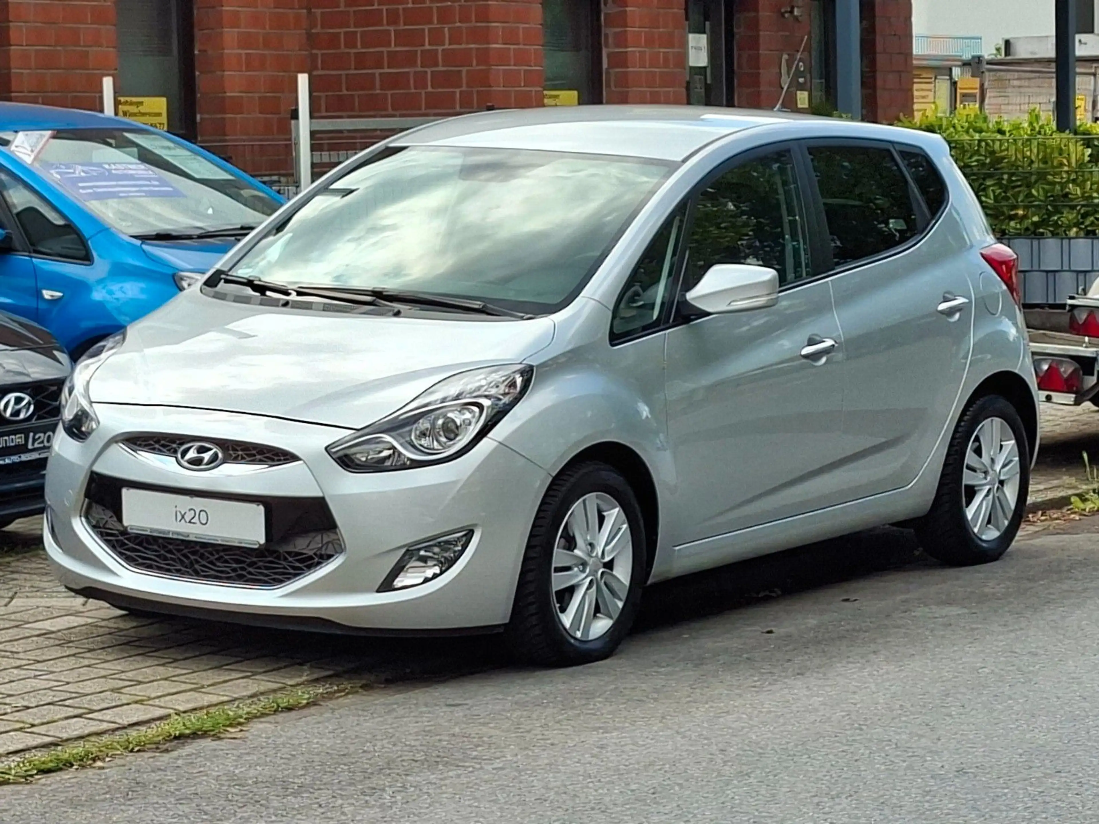 Hyundai iX20 1.6 Automatik Keyless Klimatronic Sitzhzg — photo 2